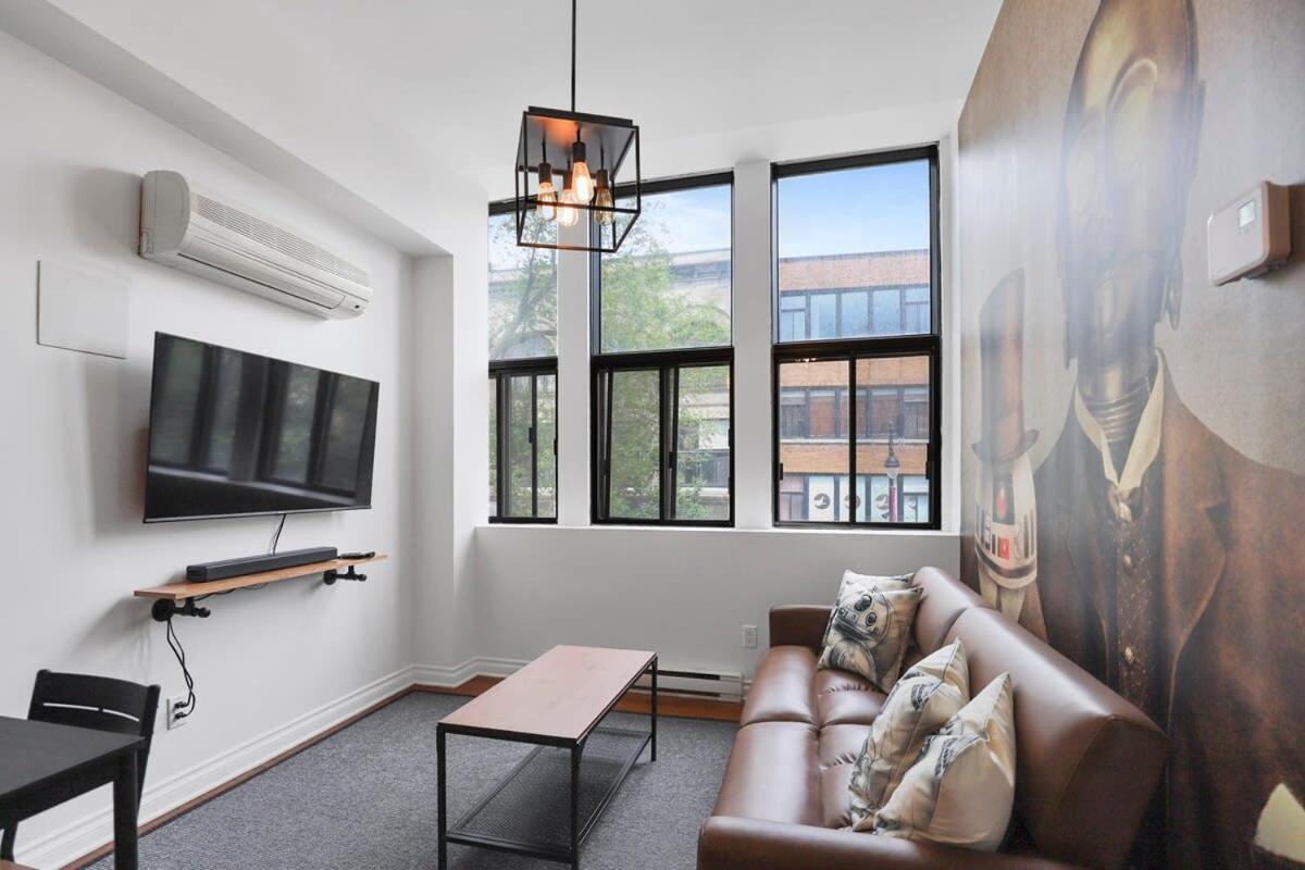 M11 The Star Wars Suite 3Br Downtown Монреаль Экстерьер фото